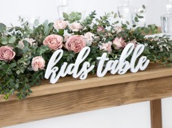 Kids table dřevěný nápis bílý půjčovna